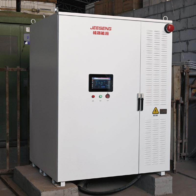 105KW 232KWh Armoire de stockage d'énergie refroidie par liquide Pour le système de stockage d'énergie industriel et commercial